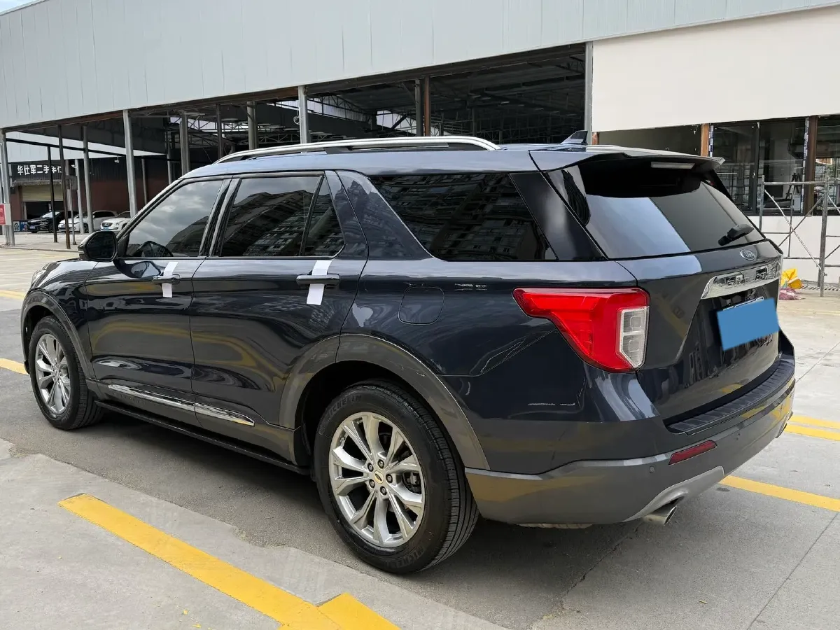 2020 Ford Explorer 2.3T 276HP L4 10AT,autocango,china used car exporter,china ev exporter,chinese used car exporter,chinese used ev exporter