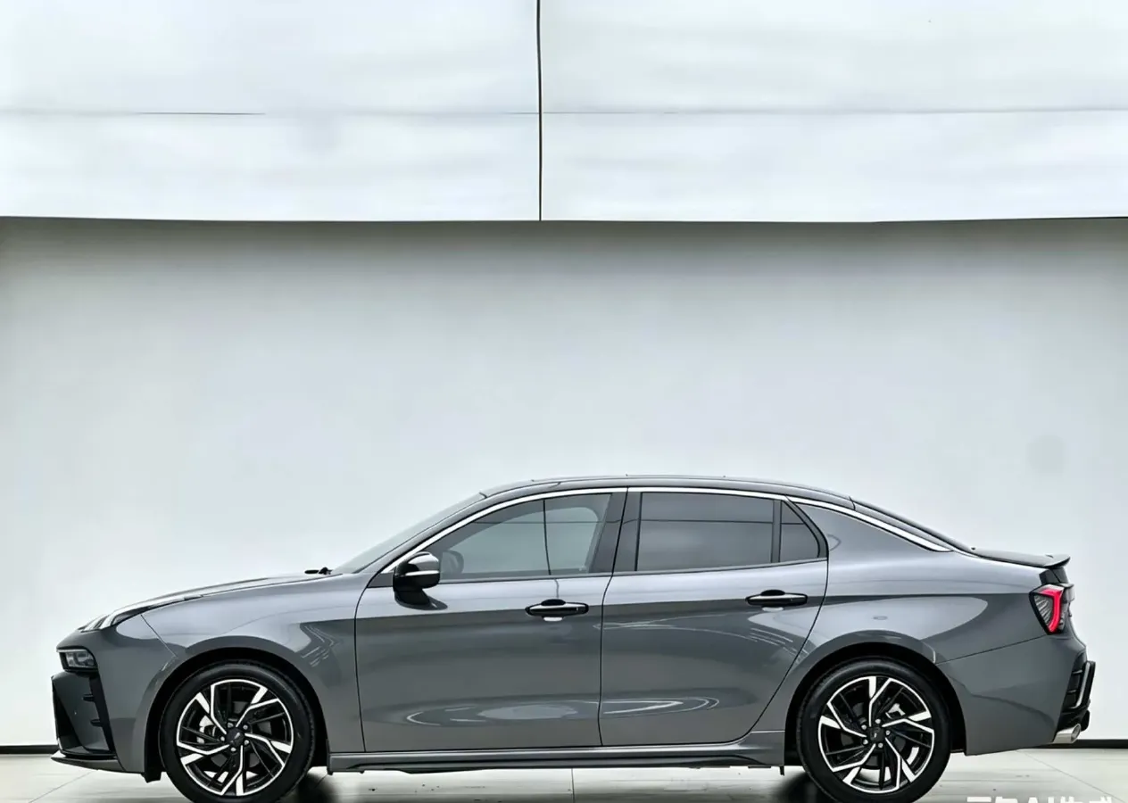 2025 LYNK&CO 03 1.5T 181HP L4 7DCT,autocango,china used car exporter,china ev exporter,chinese used car exporter,chinese used ev exporter