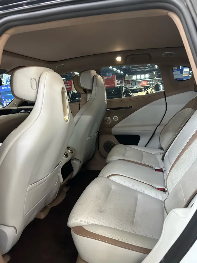 2024 Avatr 07 1.5T 156HP L4 REEV 39.05KWH,autocango,china used car exporter,china ev exporter,chinese used car exporter,chinese used ev exporter