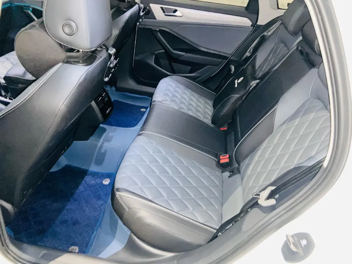 2023 Volkswagen Sagitar 1.5T 160HP L4 7DCT,autocango,china used car exporter,china ev exporter,chinese used car exporter,chinese used ev exporter