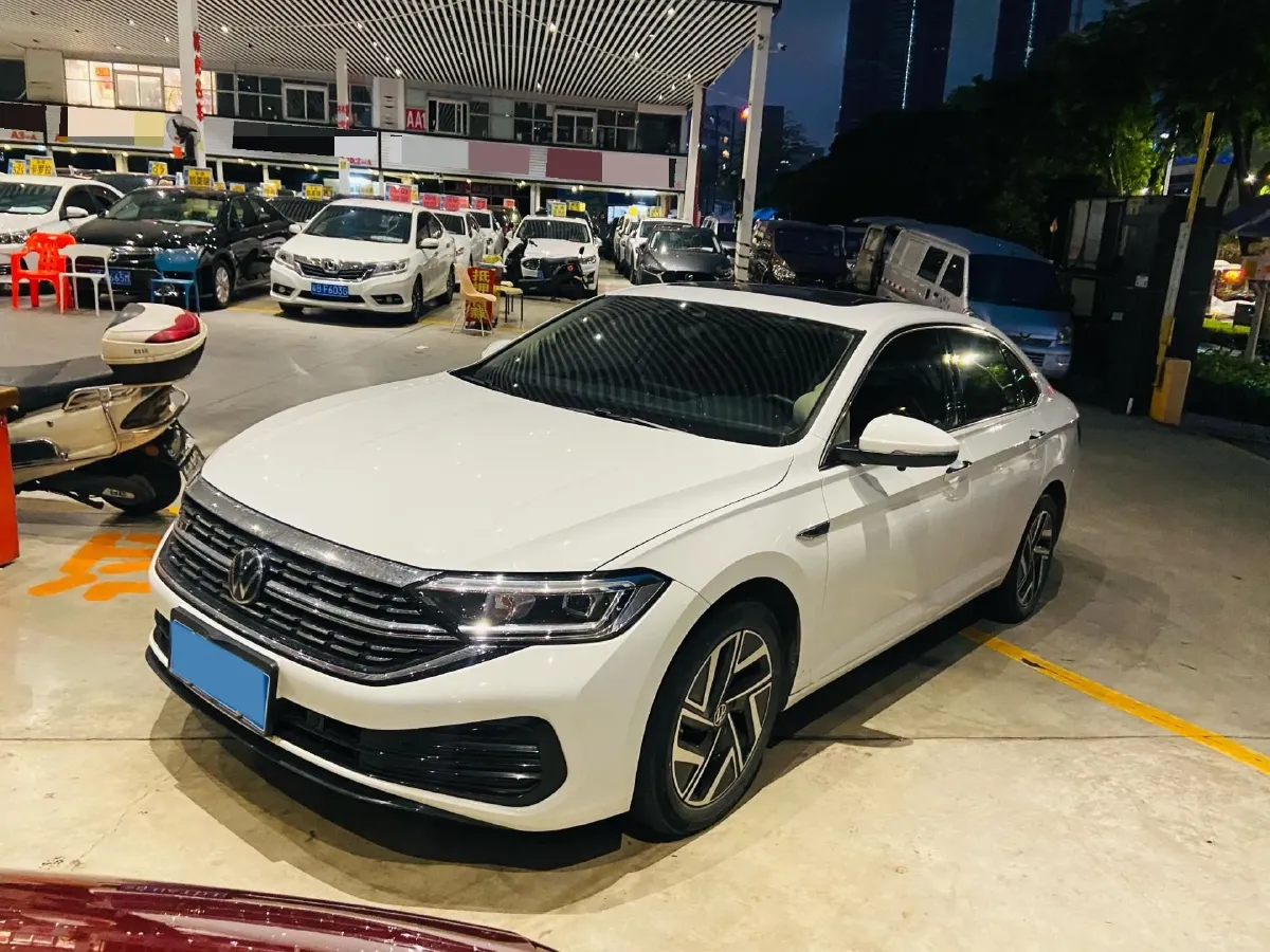 2023 Volkswagen Sagitar 1.5T 160HP L4 7DCT,autocango,china used car exporter,china ev exporter,chinese used car exporter,chinese used ev exporter