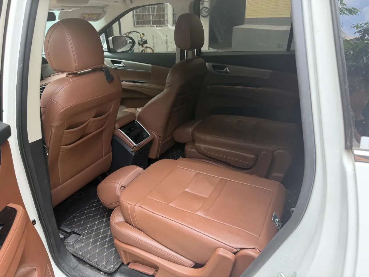 2020 HaiMa 7X 1.6T 195HP L4 6AT,autocango,china used car exporter,china ev exporter,chinese used car exporter,chinese used ev exporter