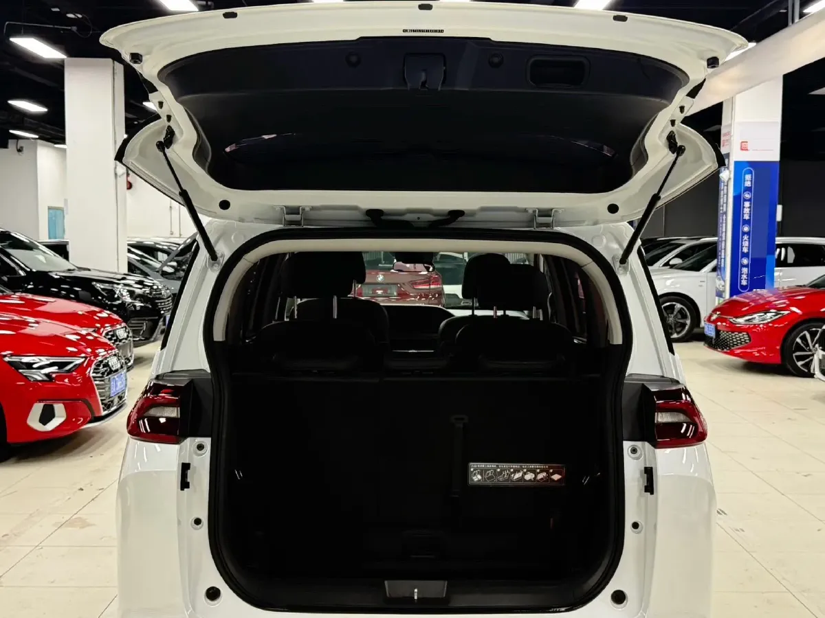 2021 GAC Trumpchi M6 1.5T 169HP L4 7DCT,autocango,china used car exporter,china ev exporter,chinese used car exporter,chinese used ev exporter