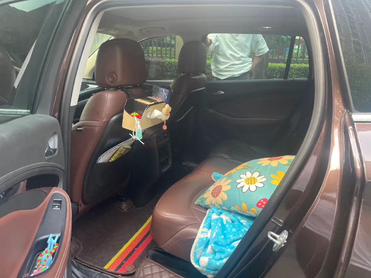 2021 Buick EnvisionPlus 1.5T 169HP L4 7DCT,autocango,china used car exporter,china ev exporter,chinese used car exporter,chinese used ev exporter