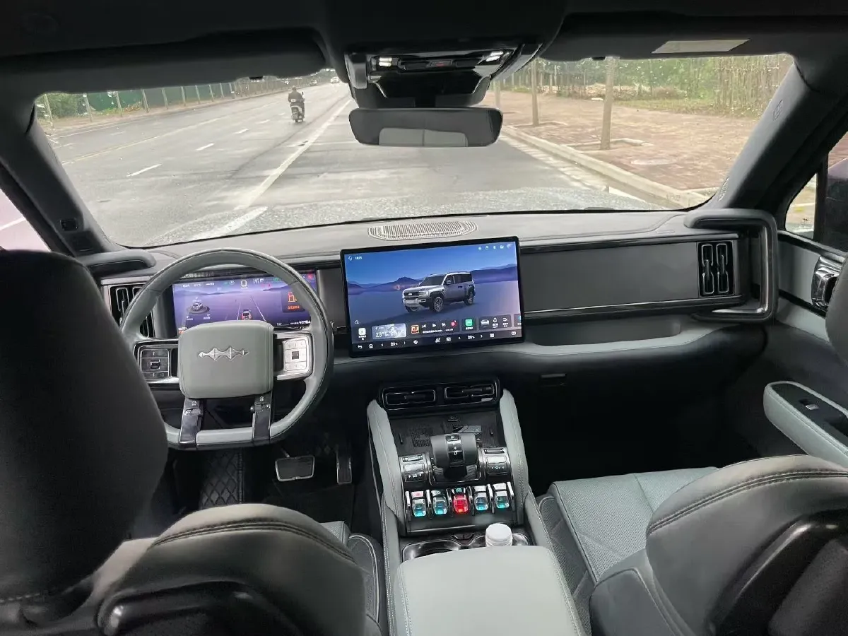 2023 FangChengBao Bao 5 1.5T 194HP L4 E-CVT PHEV 31.8KWH,autocango,china used car exporter,china ev exporter,chinese used car exporter,chinese used ev exporter