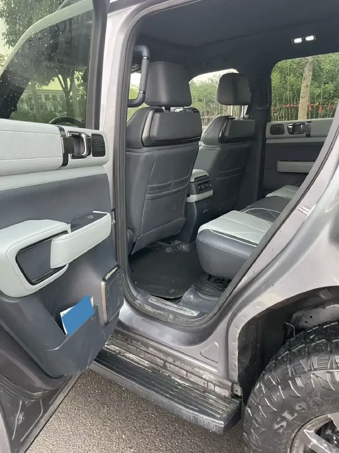 2023 FangChengBao Bao 5 1.5T 194HP L4 E-CVT PHEV 31.8KWH,autocango,china used car exporter,china ev exporter,chinese used car exporter,chinese used ev exporter