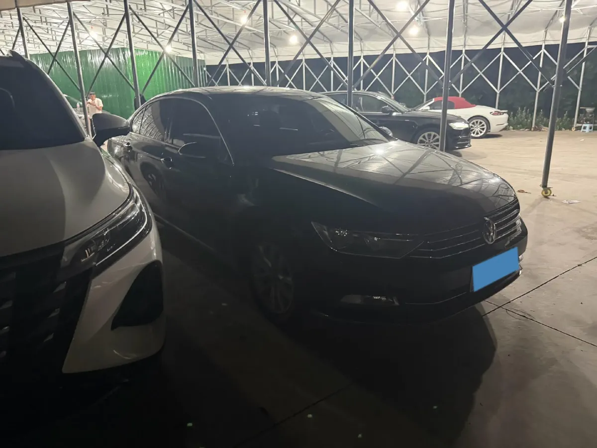 2018 Volkswagen Magotan 1.4T 150HP L4 7DCT,autocango,china used car exporter,china ev exporter,chinese used car exporter,chinese used ev exporter