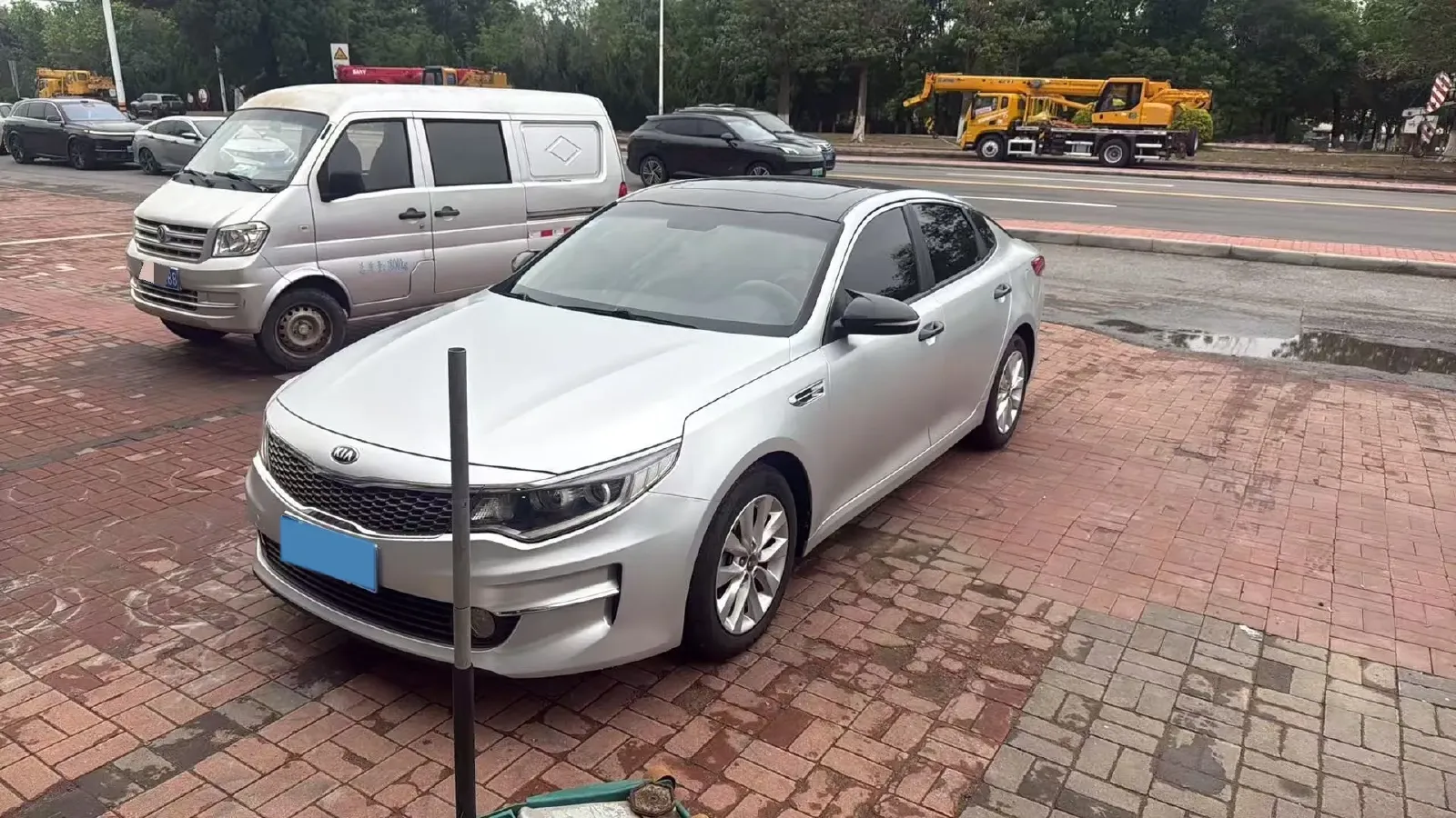 2016 Kia K5 2.0L 161HP L4 6AT,autocango,china used car exporter,china ev exporter,chinese used car exporter,chinese used ev exporter