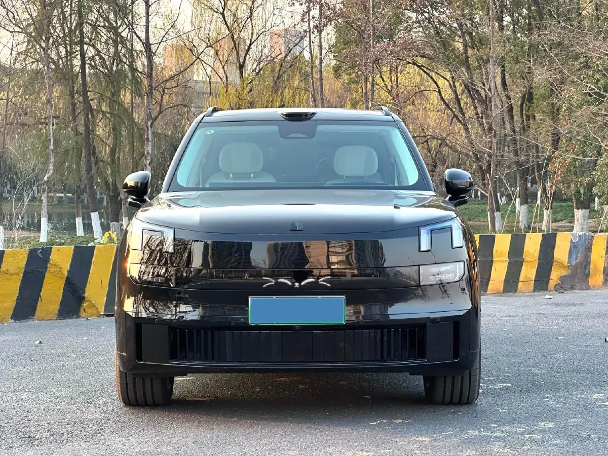 2025 LYNK&CO 900 2.0T 254HP L4 3DHT PHEV 50KWH,autocango,china used car exporter,china ev exporter,chinese used car exporter,chinese used ev exporter