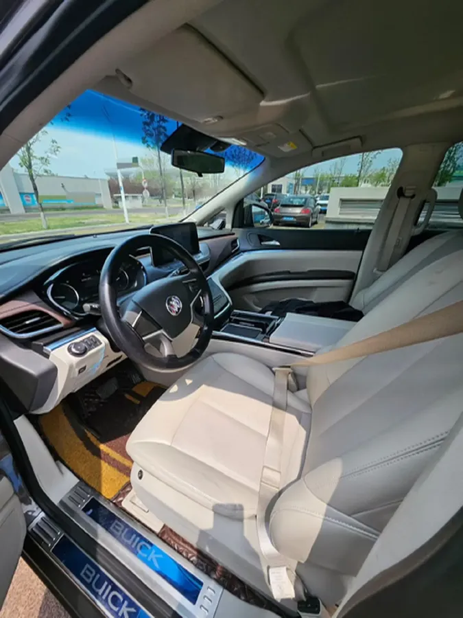 2022 Buick GL8 2.0T 237HP L4 9AT,autocango,china used car exporter,china ev exporter,chinese used car exporter,chinese used ev exporter