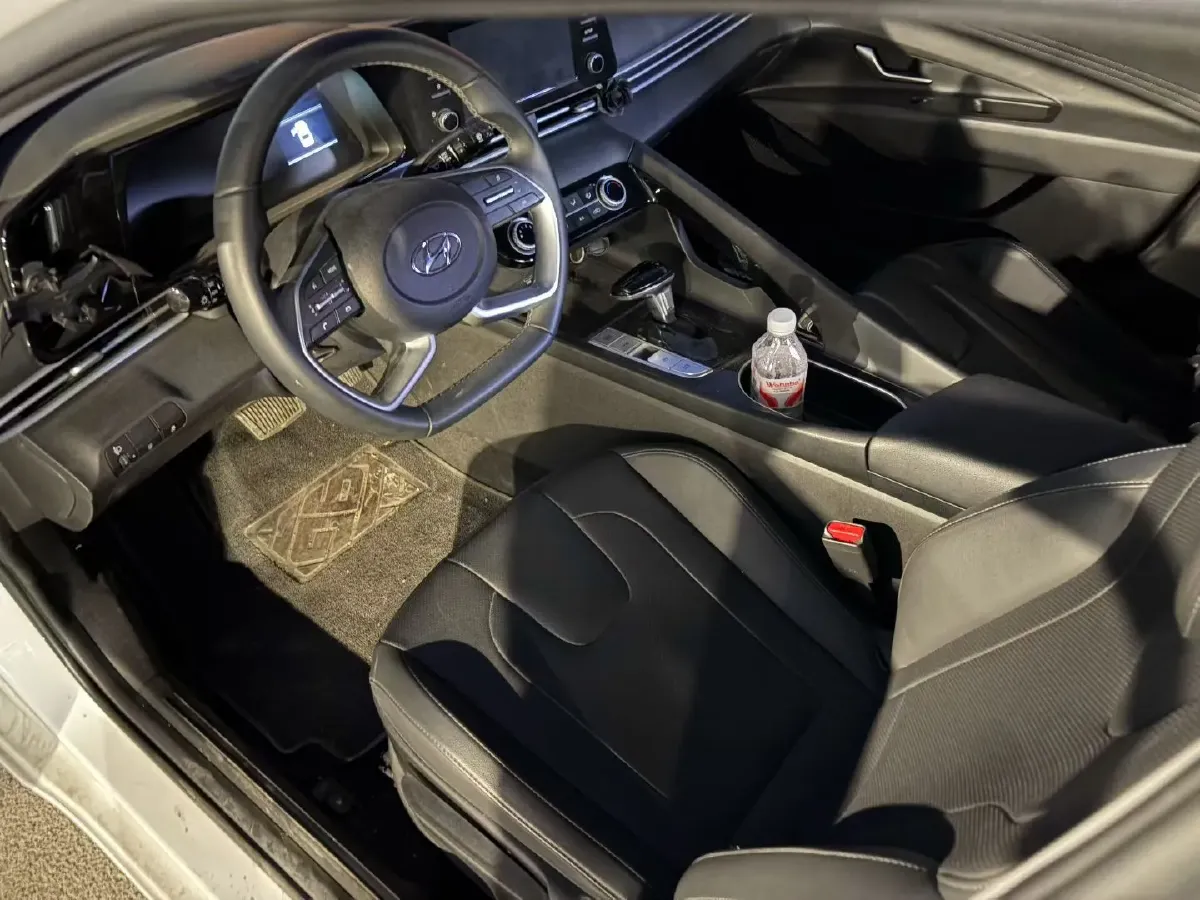 2021 Hyundai Elantra 1.5L 115HP L4 CVT,autocango,china used car exporter,china ev exporter,chinese used car exporter,chinese used ev exporter