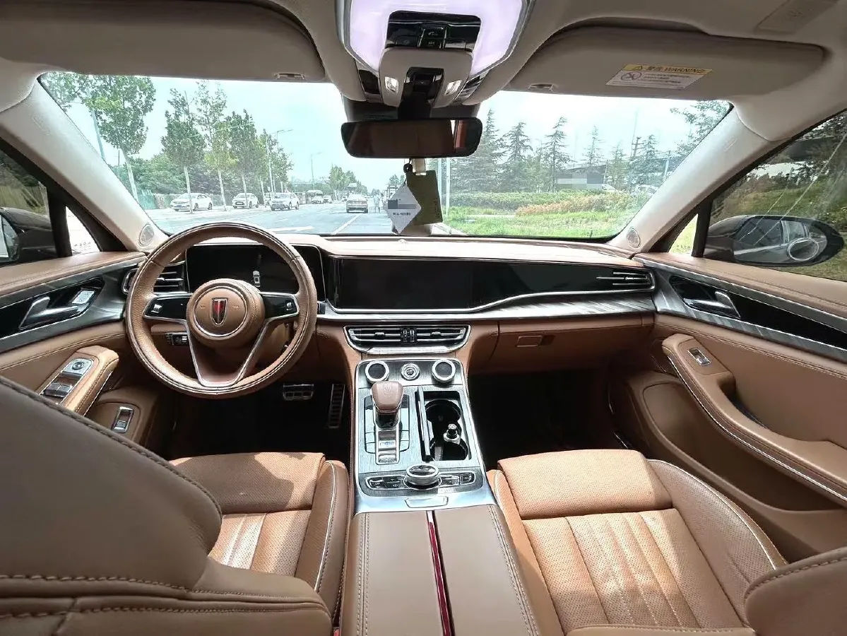 2020 HongQi H9 2.0T 252HP L4 7DCT,autocango,china used car exporter,china ev exporter,chinese used car exporter,chinese used ev exporter