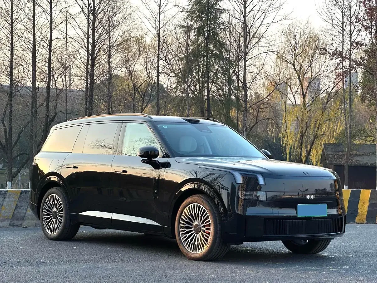 2025 LYNK&CO 900 2.0T 254HP L4 3DHT PHEV 50KWH,autocango,china used car exporter,china ev exporter,chinese used car exporter,chinese used ev exporter