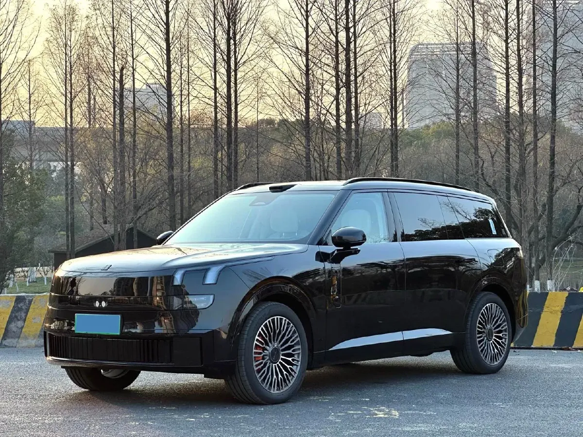 2025 LYNK&CO 900 2.0T 254HP L4 3DHT PHEV 50KWH,autocango,china used car exporter,china ev exporter,chinese used car exporter,chinese used ev exporter