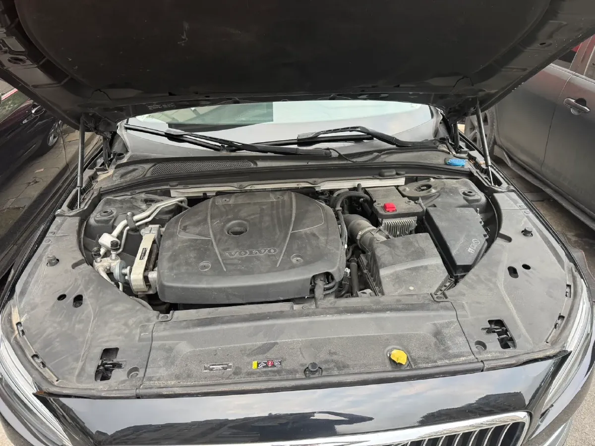 2020 Volvo S90 2.0T 254HP L4 8AT,autocango,china used car exporter,china ev exporter,chinese used car exporter,chinese used ev exporter