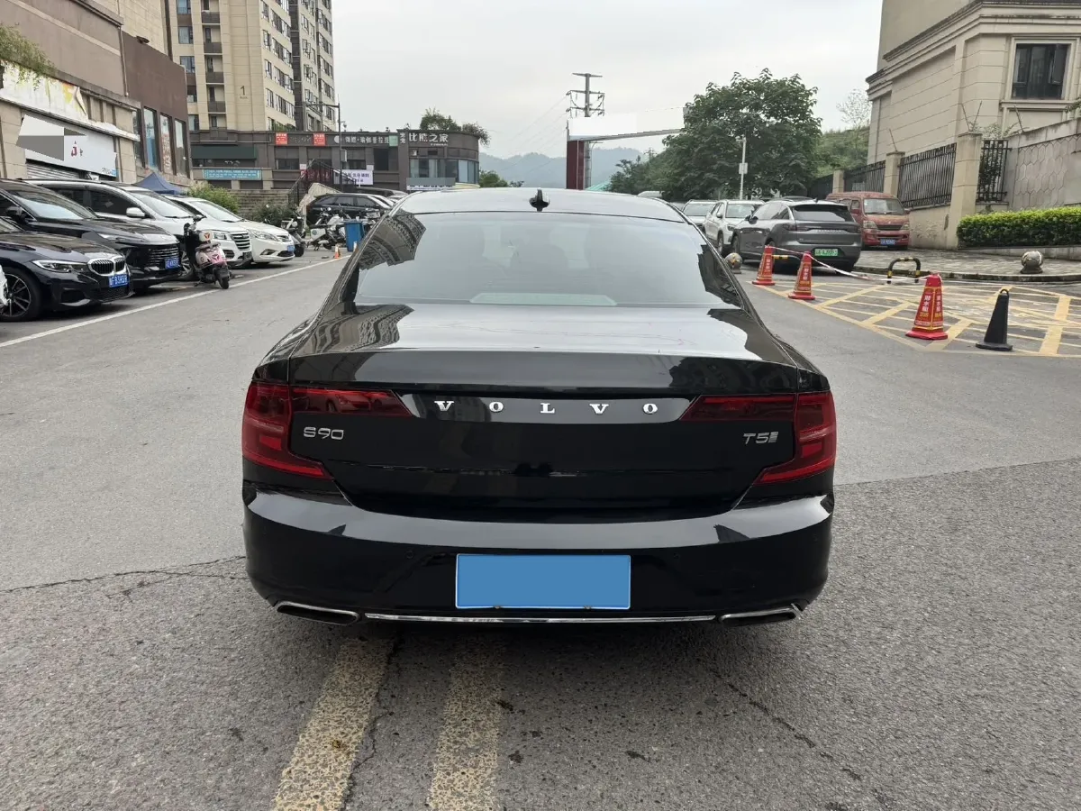 2020 Volvo S90 2.0T 254HP L4 8AT,autocango,china used car exporter,china ev exporter,chinese used car exporter,chinese used ev exporter