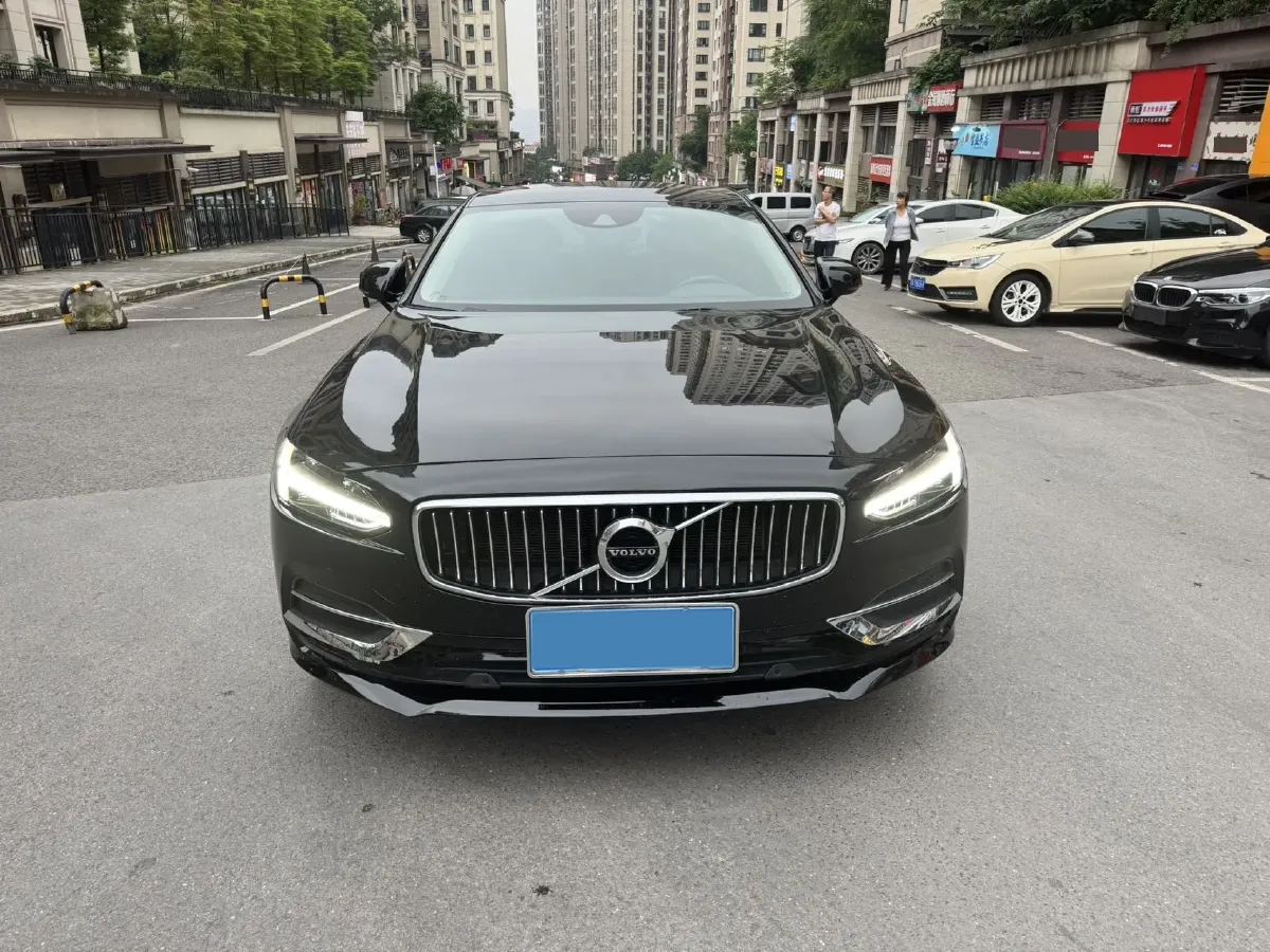 2020 Volvo S90 2.0T 254HP L4 8AT,autocango,china used car exporter,china ev exporter,chinese used car exporter,chinese used ev exporter