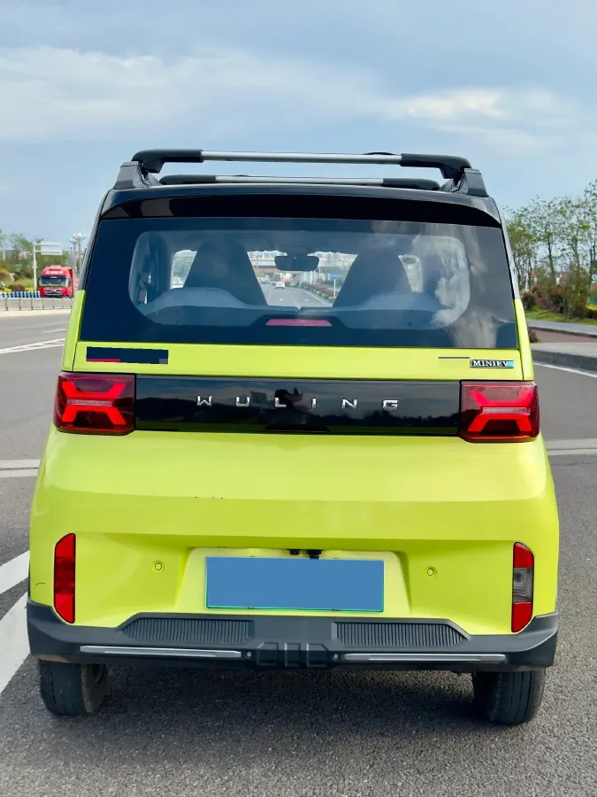 2022 WuLing HongGuang MINI EV BEV 17.3KWH,autocango,china used car exporter,china ev exporter,chinese used car exporter,chinese used ev exporter