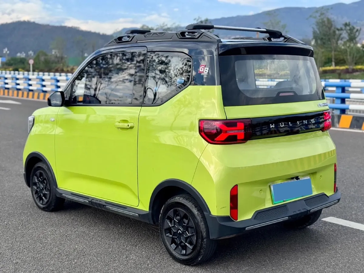 2022 WuLing HongGuang MINI EV BEV 17.3KWH,autocango,china used car exporter,china ev exporter,chinese used car exporter,chinese used ev exporter