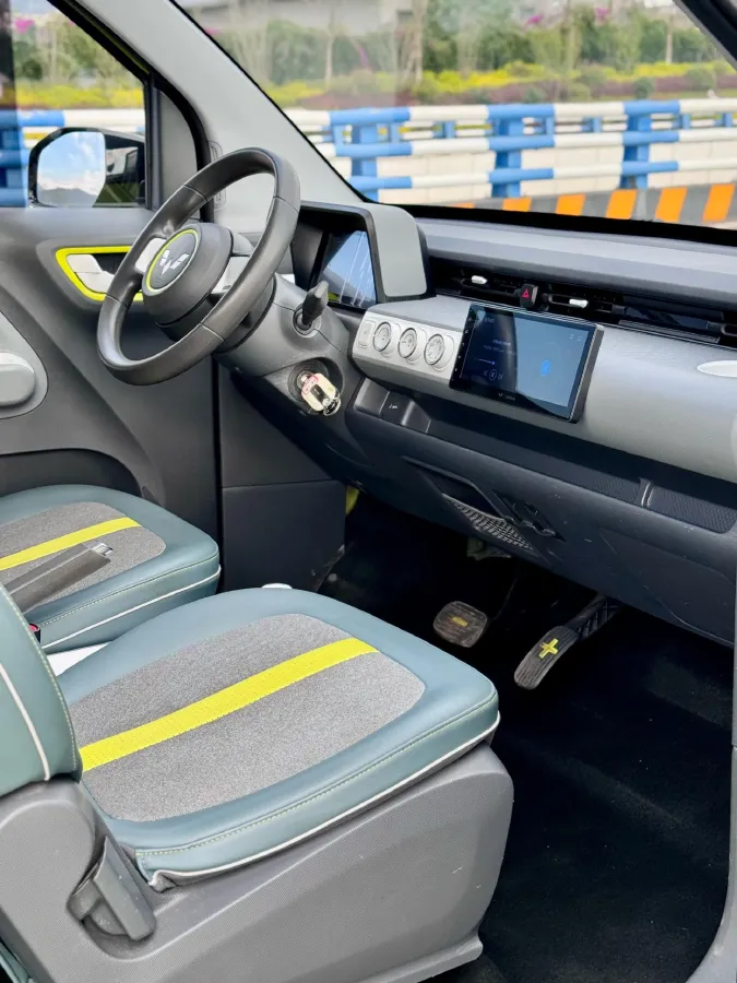 2022 WuLing HongGuang MINI EV BEV 17.3KWH,autocango,china used car exporter,china ev exporter,chinese used car exporter,chinese used ev exporter
