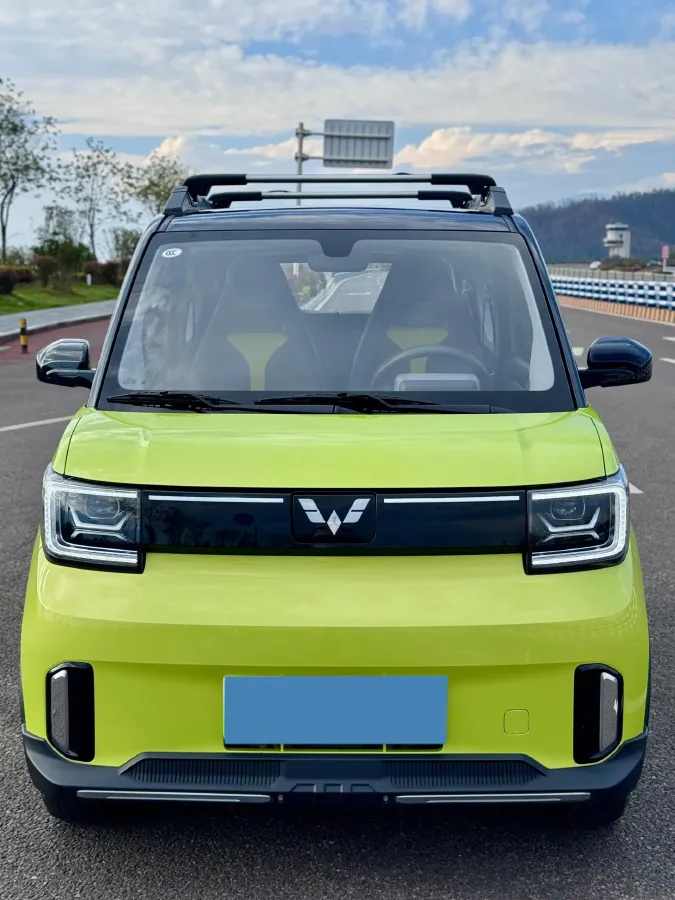 2022 WuLing HongGuang MINI EV BEV 17.3KWH,autocango,china used car exporter,china ev exporter,chinese used car exporter,chinese used ev exporter