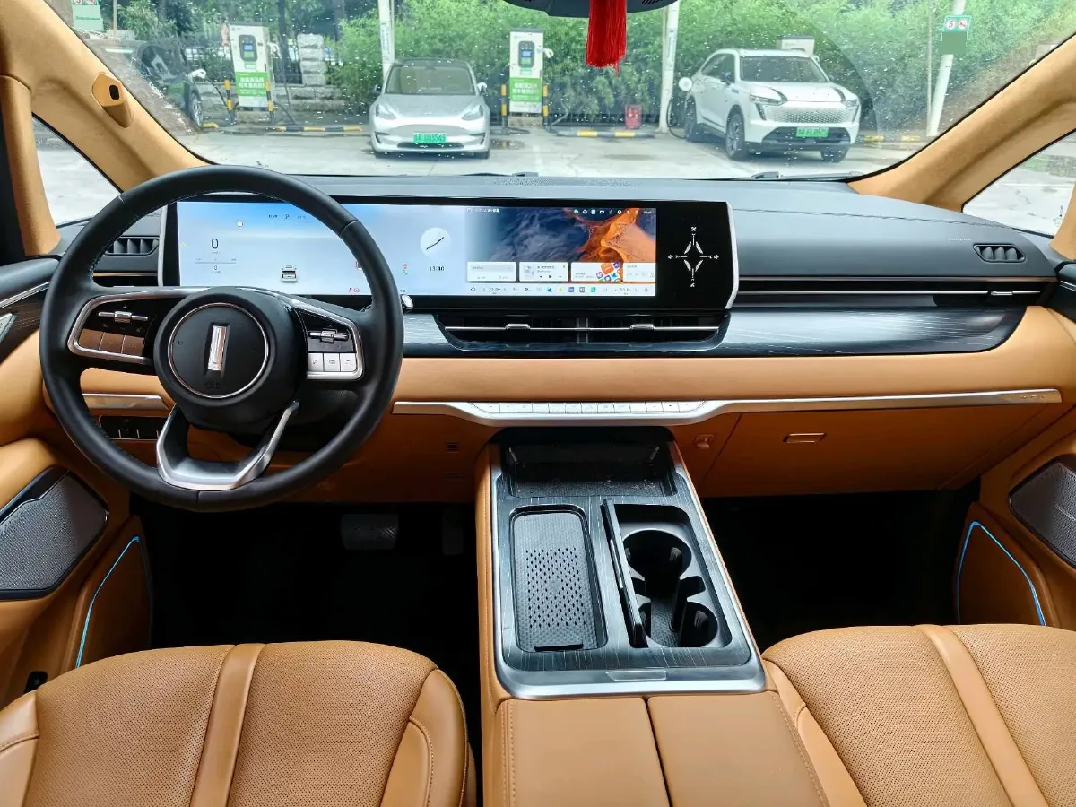 2024 Voyah ZhuiGuang 1.5T 136HP L4 PHEV 43KWH,autocango,china used car exporter,china ev exporter,chinese used car exporter,chinese used ev exporter