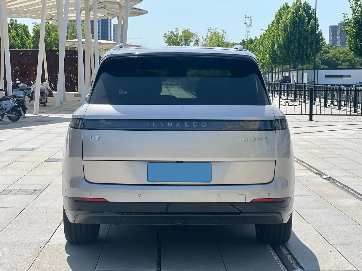 2025 LYNK&CO 900 2.0T 254HP L4 3DHT PHEV,autocango,china used car exporter,china ev exporter,chinese used car exporter,chinese used ev exporter