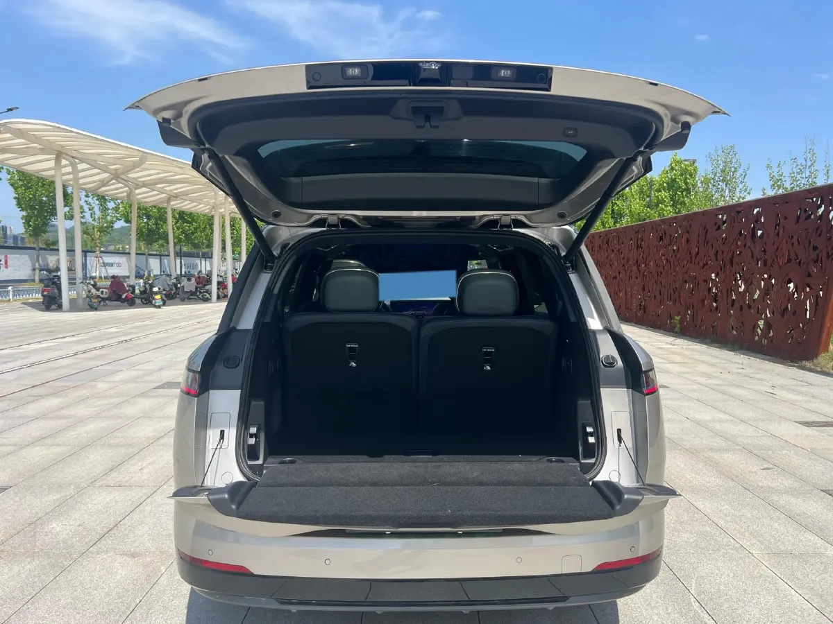 2025 LYNK&CO 900 2.0T 254HP L4 3DHT PHEV,autocango,china used car exporter,china ev exporter,chinese used car exporter,chinese used ev exporter