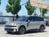 2025 LYNK&CO 900 2.0T 254HP L4 3DHT PHEV