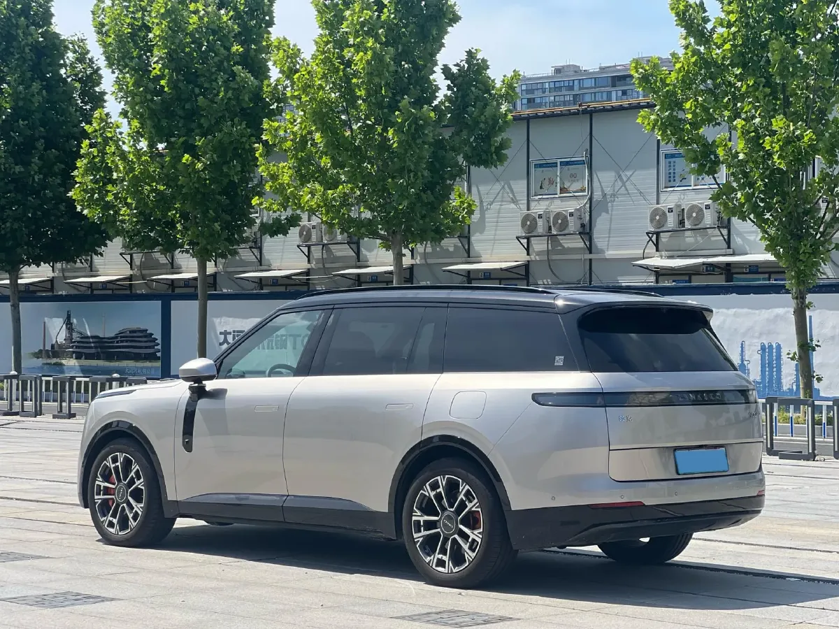 2025 LYNK&CO 900 2.0T 254HP L4 3DHT PHEV,autocango,china used car exporter,china ev exporter,chinese used car exporter,chinese used ev exporter