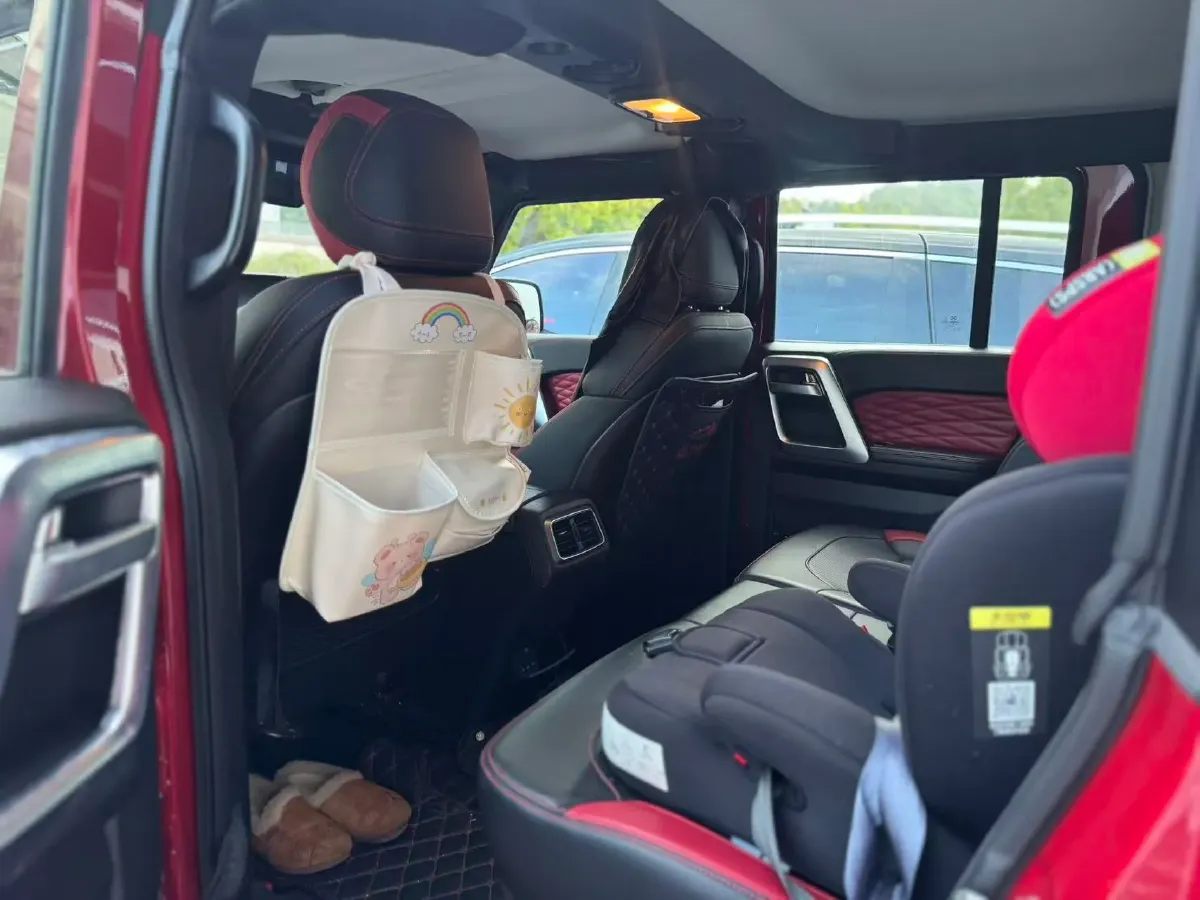 2018 Beijing BJ40 2.0T 218HP L4 6AT,autocango,china used car exporter,china ev exporter,chinese used car exporter,chinese used ev exporter