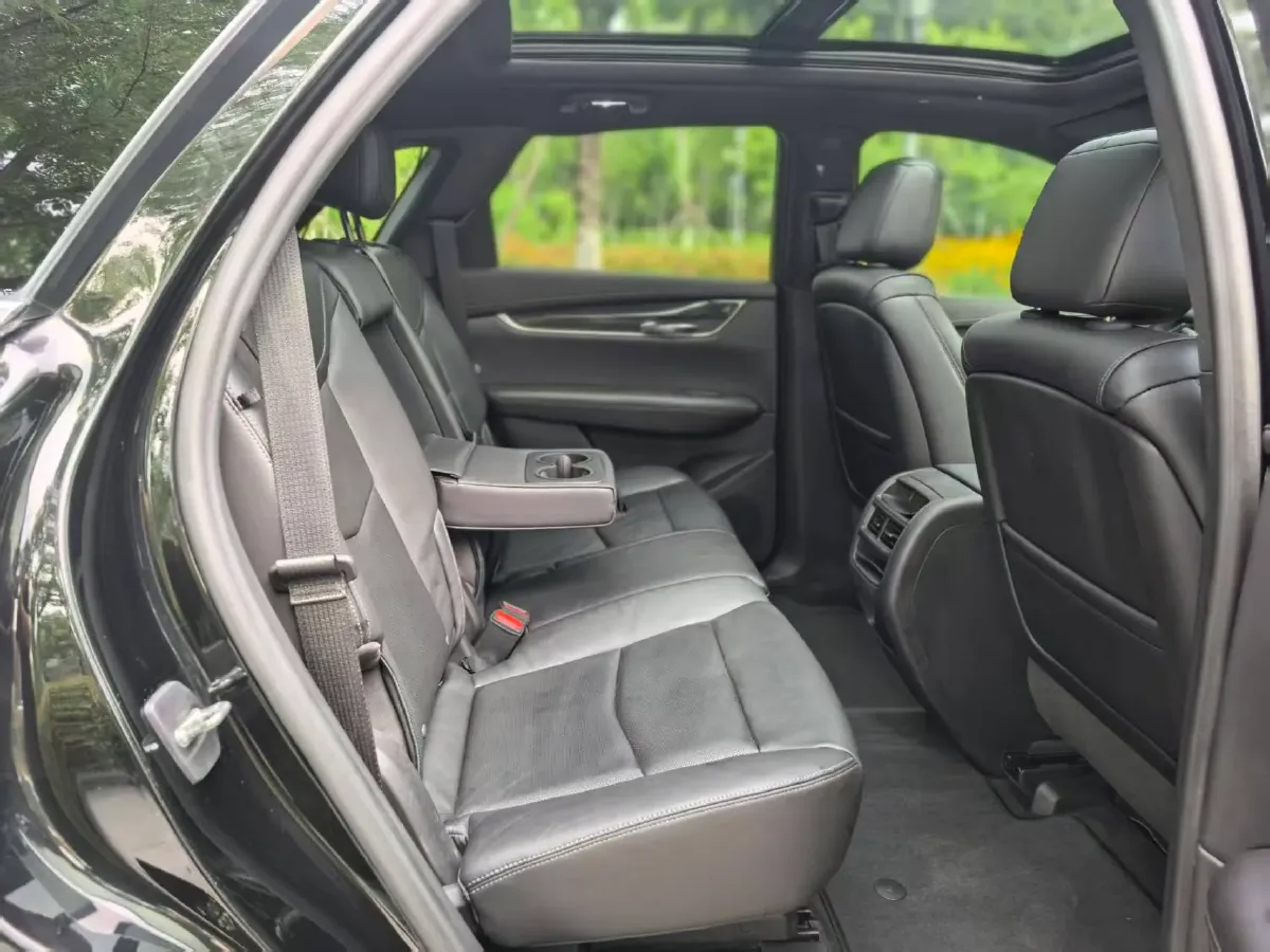 2020 Cadillac XT5 2.0T 237HP L4 9AT,autocango,china used car exporter,china ev exporter,chinese used car exporter,chinese used ev exporter