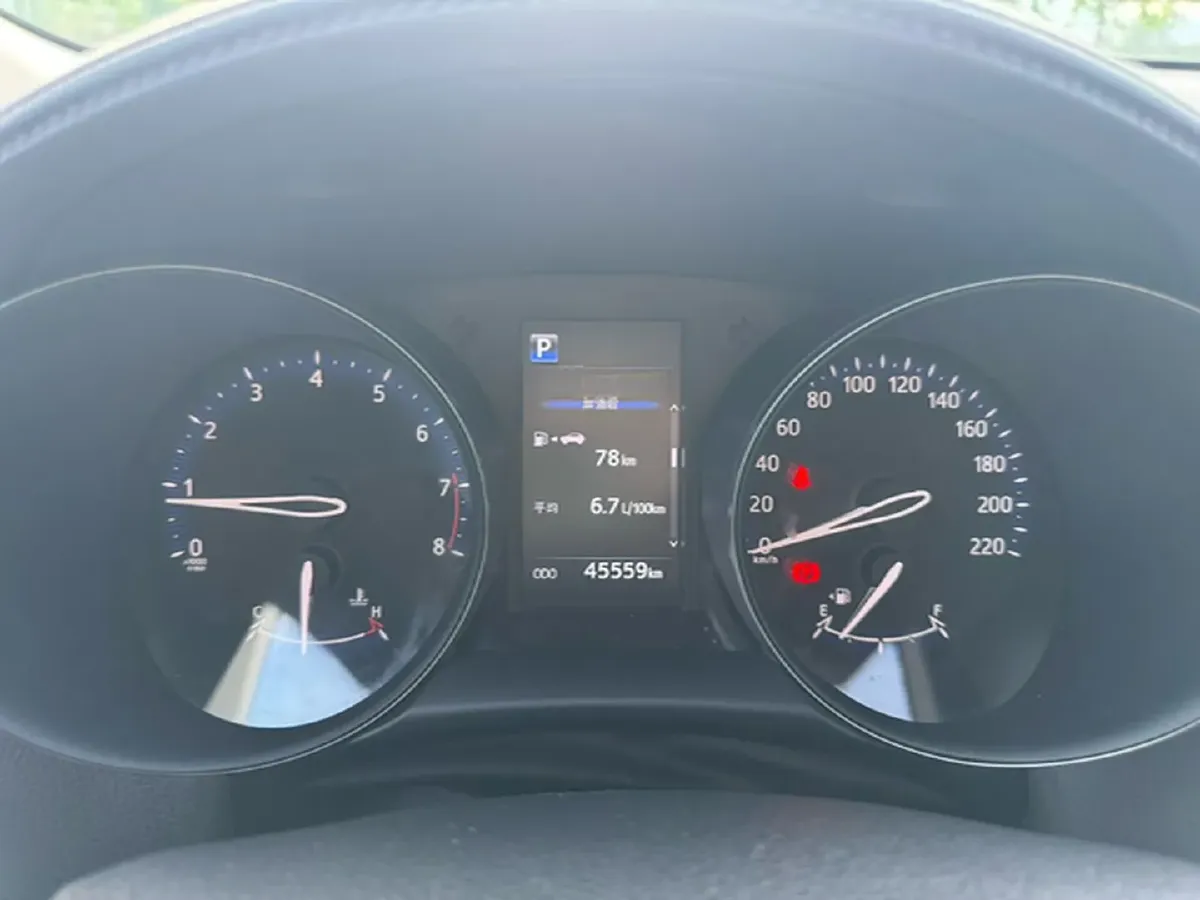 2020 Toyota C-HR 2.0L 171HP L4 CVT,autocango,china used car exporter,china ev exporter,chinese used car exporter,chinese used ev exporter