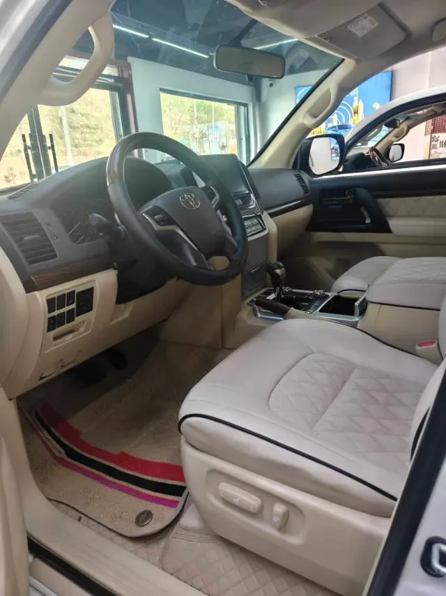 2015 Toyota Land Cruiser 4.0L 275HP V6 5AT,autocango,china used car exporter,china ev exporter,chinese used car exporter,chinese used ev exporter
