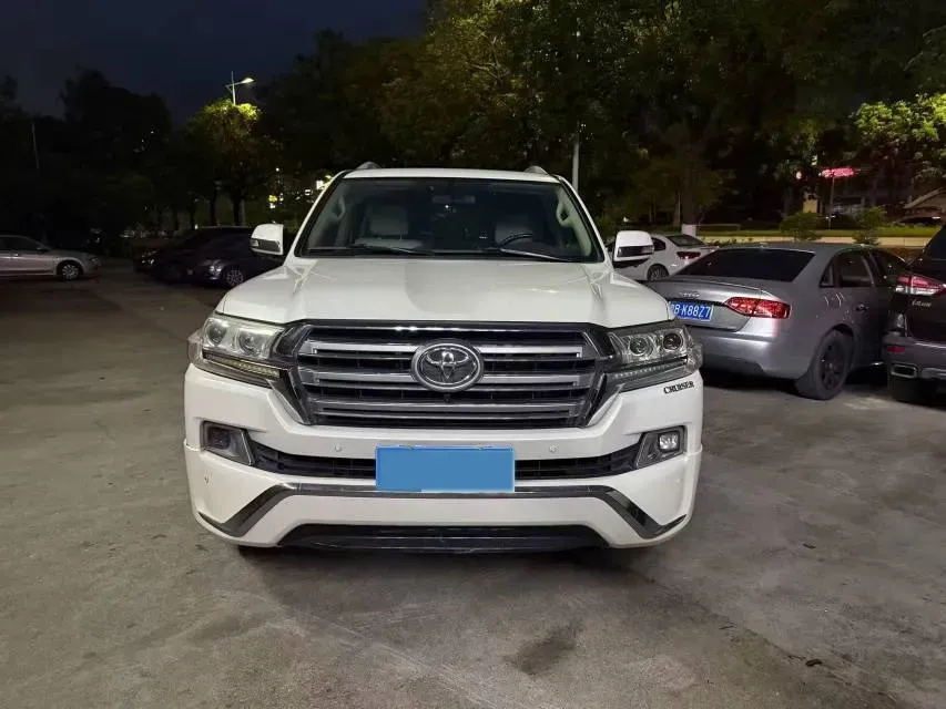 2015 Toyota Land Cruiser 4.0L 275HP V6 5AT,autocango,china used car exporter,china ev exporter,chinese used car exporter,chinese used ev exporter