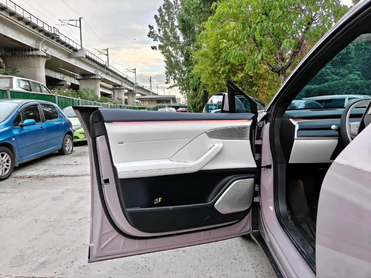 2024 ONVO L60 BEV 85KWH,autocango,china used car exporter,china ev exporter,chinese used car exporter,chinese used ev exporter