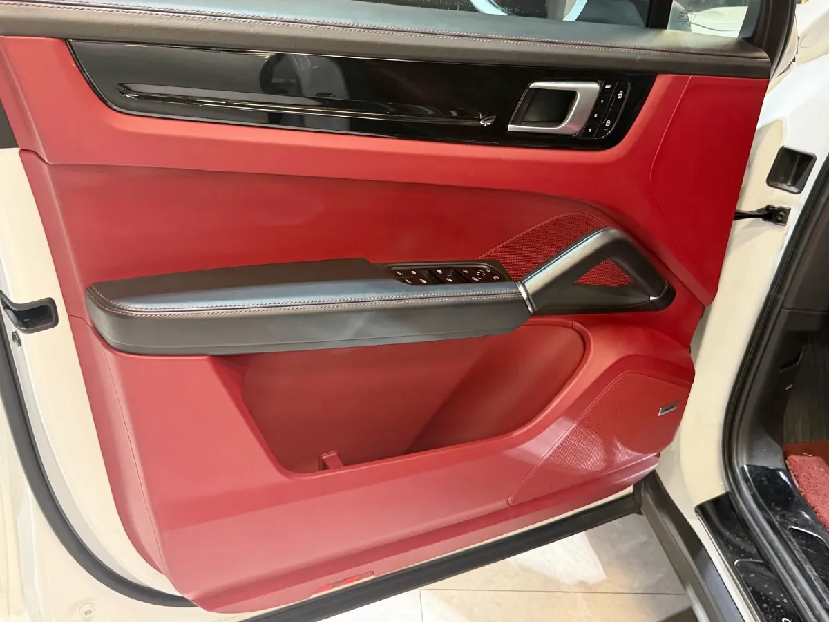 2019 Porsche Cayenne 3.0T 340HP V6 8AT,autocango,china used car exporter,china ev exporter,chinese used car exporter,chinese used ev exporter