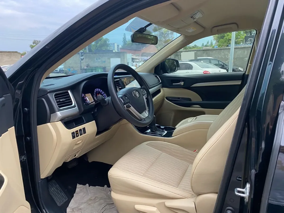 2018 Toyota Highlander 2.0T 220HP L4 6AT,autocango,china used car exporter,china ev exporter,chinese used car exporter,chinese used ev exporter
