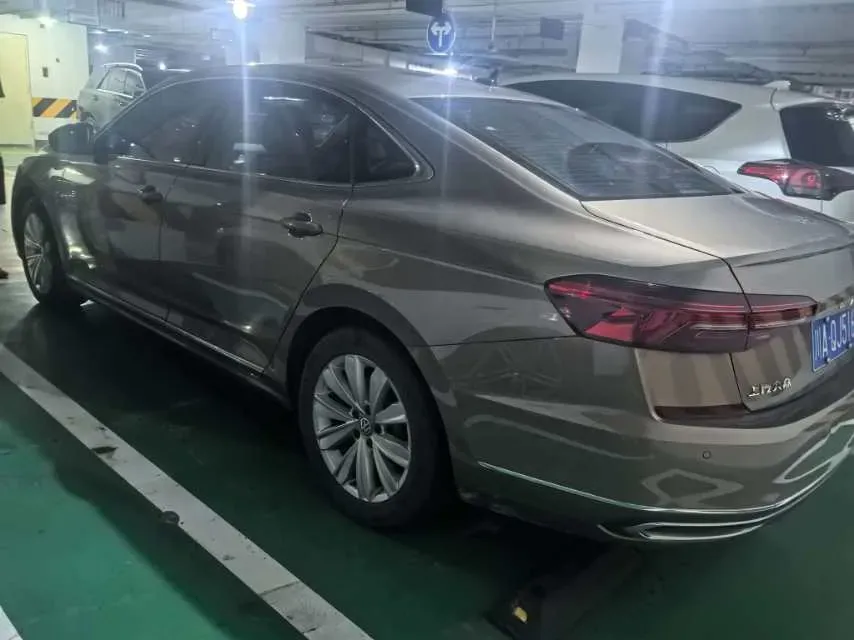 2020 Volkswagen Passat 2.0T 186HP L4 7DCT,autocango,china used car exporter,china ev exporter,chinese used car exporter,chinese used ev exporter