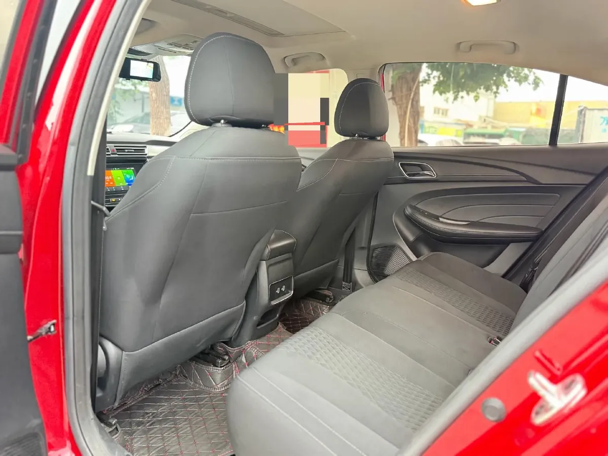 2019 Roewe i5 1.5L 120HP L4 CVT,autocango,china used car exporter,china ev exporter,chinese used car exporter,chinese used ev exporter