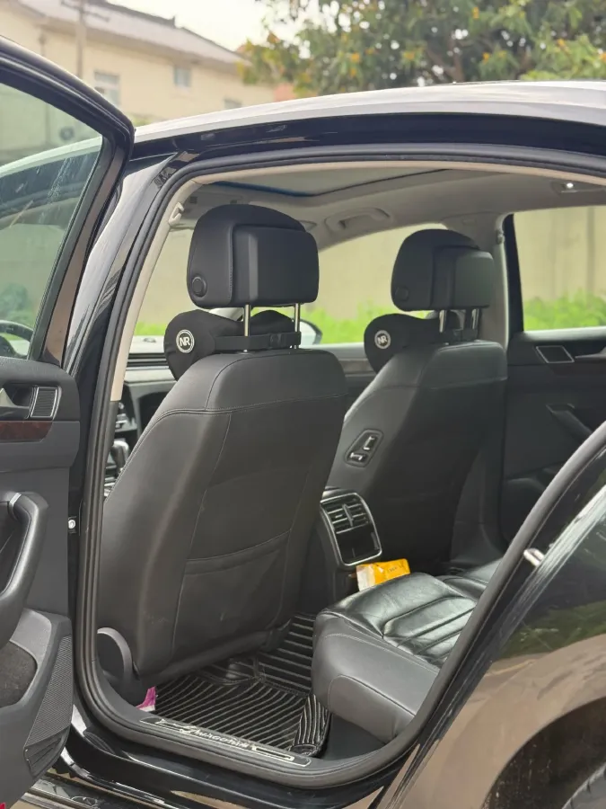 2018 Volkswagen Magotan 1.8T 180HP L4 7DCT,autocango,china used car exporter,china ev exporter,chinese used car exporter,chinese used ev exporter