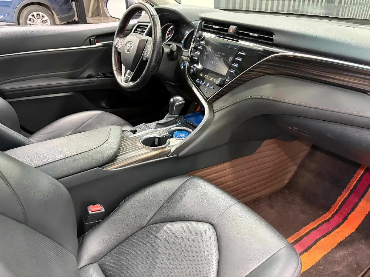 2018 Toyota Camry 2.5L 209HP L4 8AT,autocango,china used car exporter,china ev exporter,chinese used car exporter,chinese used ev exporter
