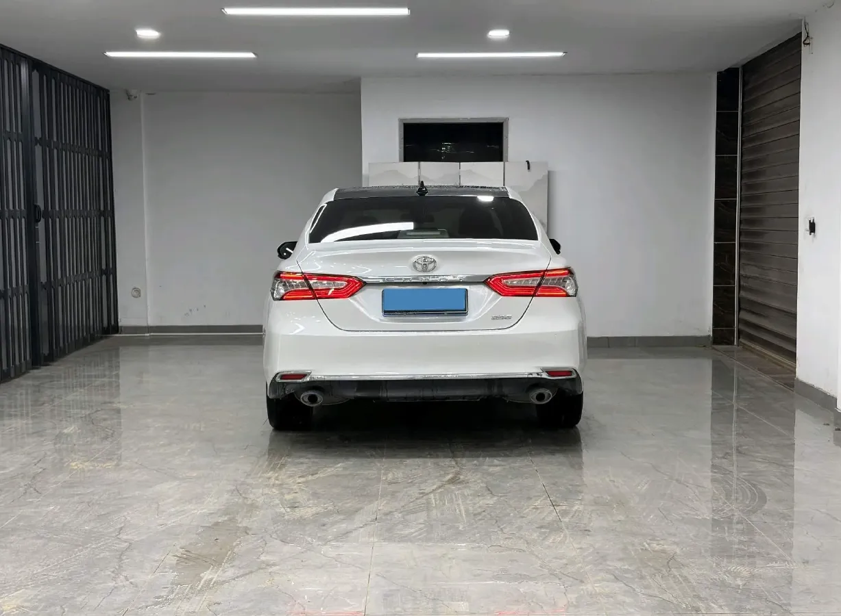 2018 Toyota Camry 2.5L 209HP L4 8AT,autocango,china used car exporter,china ev exporter,chinese used car exporter,chinese used ev exporter