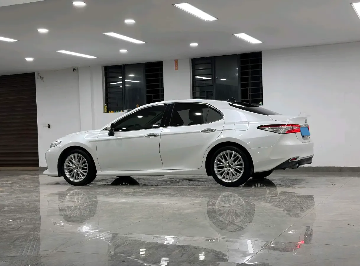 2018 Toyota Camry 2.5L 209HP L4 8AT,autocango,china used car exporter,china ev exporter,chinese used car exporter,chinese used ev exporter