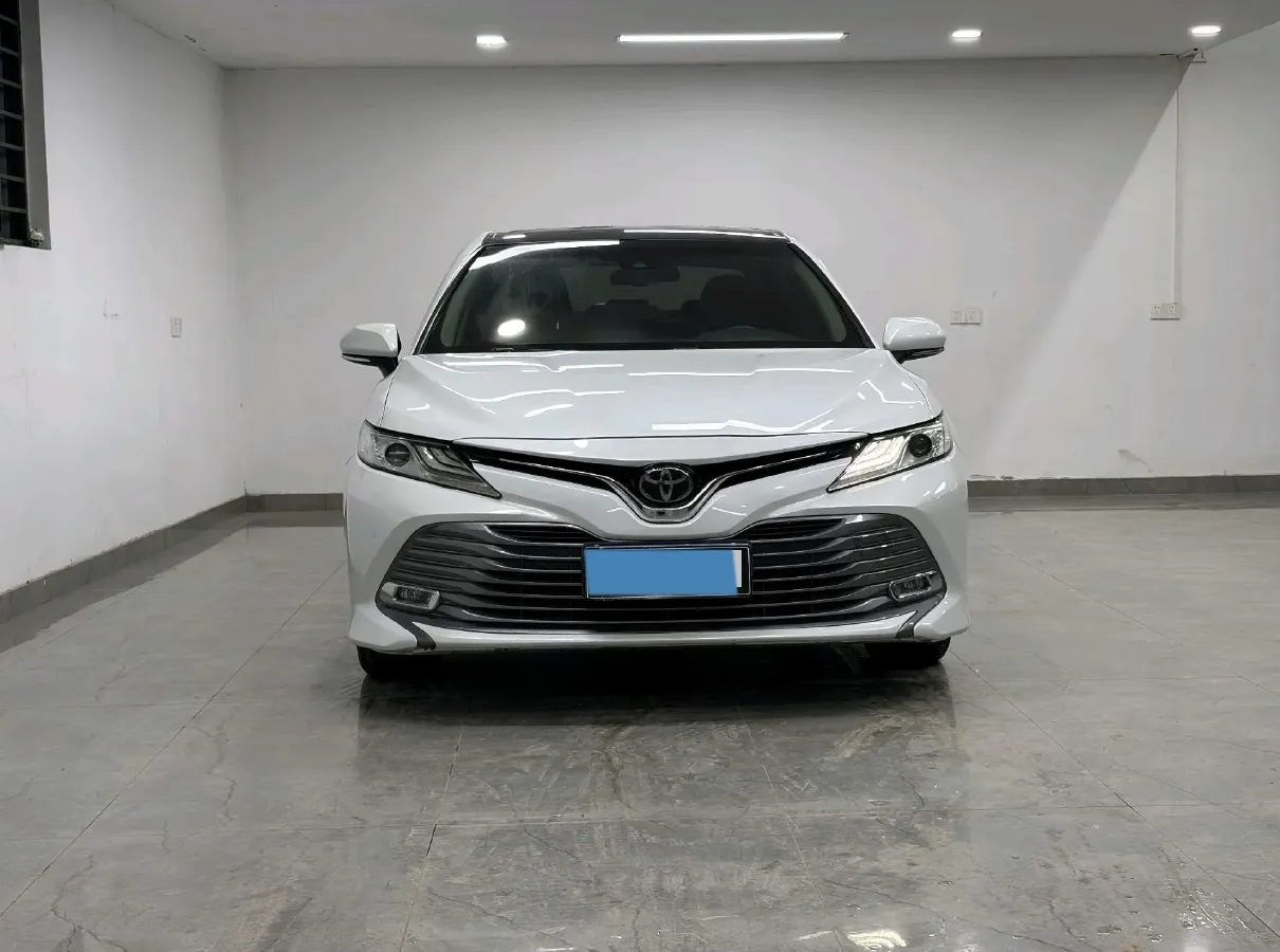 2018 Toyota Camry 2.5L 209HP L4 8AT,autocango,china used car exporter,china ev exporter,chinese used car exporter,chinese used ev exporter
