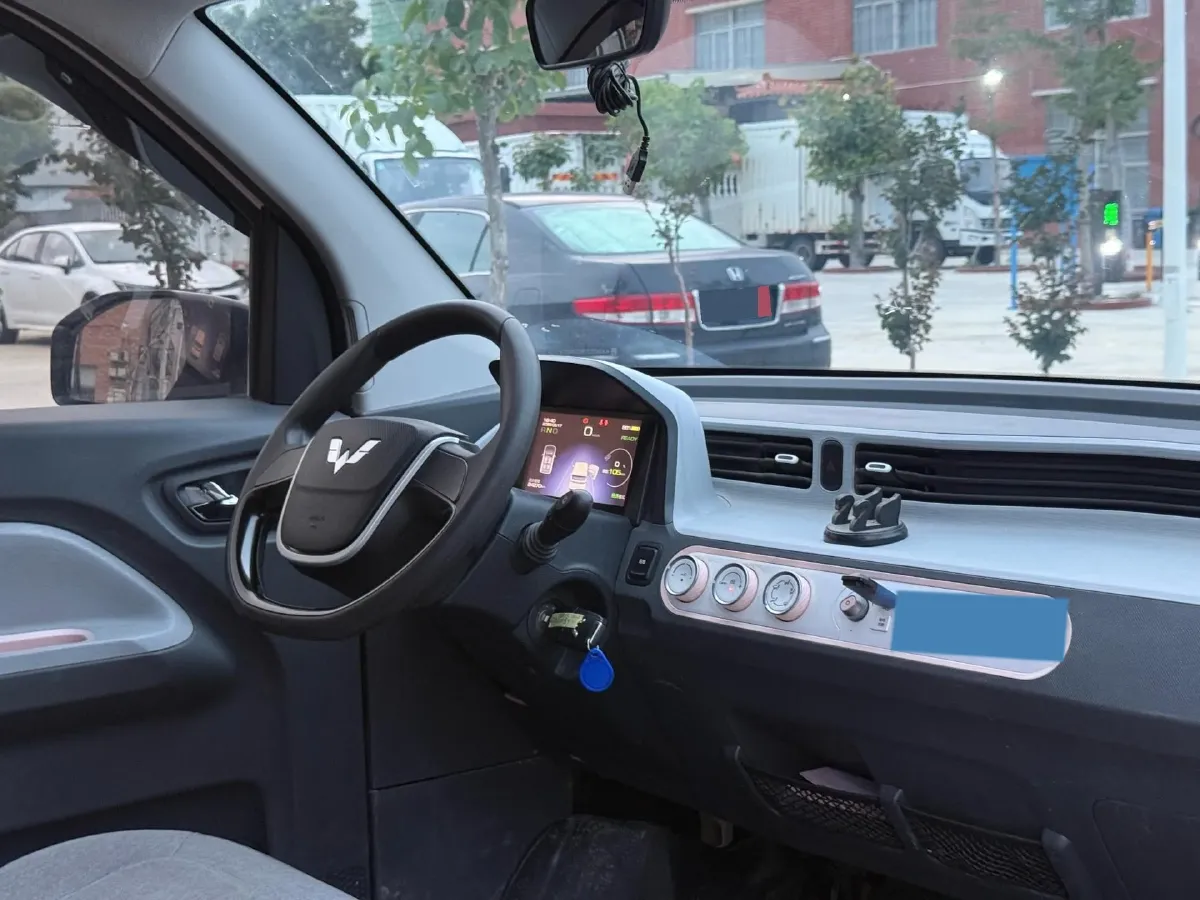 2020 WuLing HongGuang MINI EV BEV 9.3KWH,autocango,china used car exporter,china ev exporter,chinese used car exporter,chinese used ev exporter