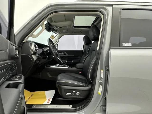 2023 Tank 300 2.0T 227HP L4 8AT,autocango,china used car exporter,china ev exporter,chinese used car exporter,chinese used ev exporter