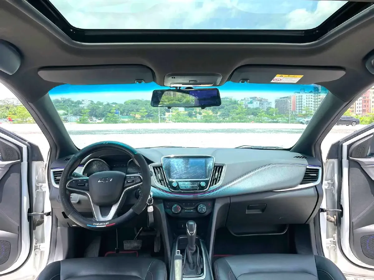 2020 Chevrolet Monza 1.3T 163HP L3 6AT,autocango,china used car exporter,china ev exporter,chinese used car exporter,chinese used ev exporter