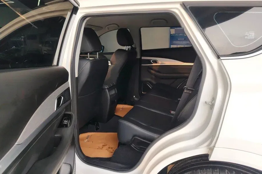 2020 Jetour X70 1.5T 156HP L4 6DCT,autocango,china used car exporter,china ev exporter,chinese used car exporter,chinese used ev exporter