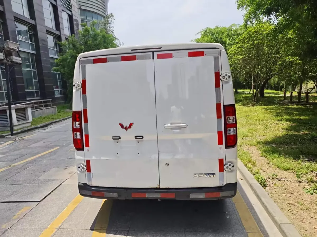 2024 WuLing YangGuang BEV 31.9KWH,autocango,china used car exporter,china ev exporter,chinese used car exporter,chinese used ev exporter